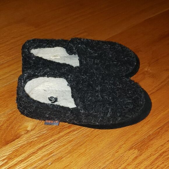 Acorn slippers  - Picture 1 of 7